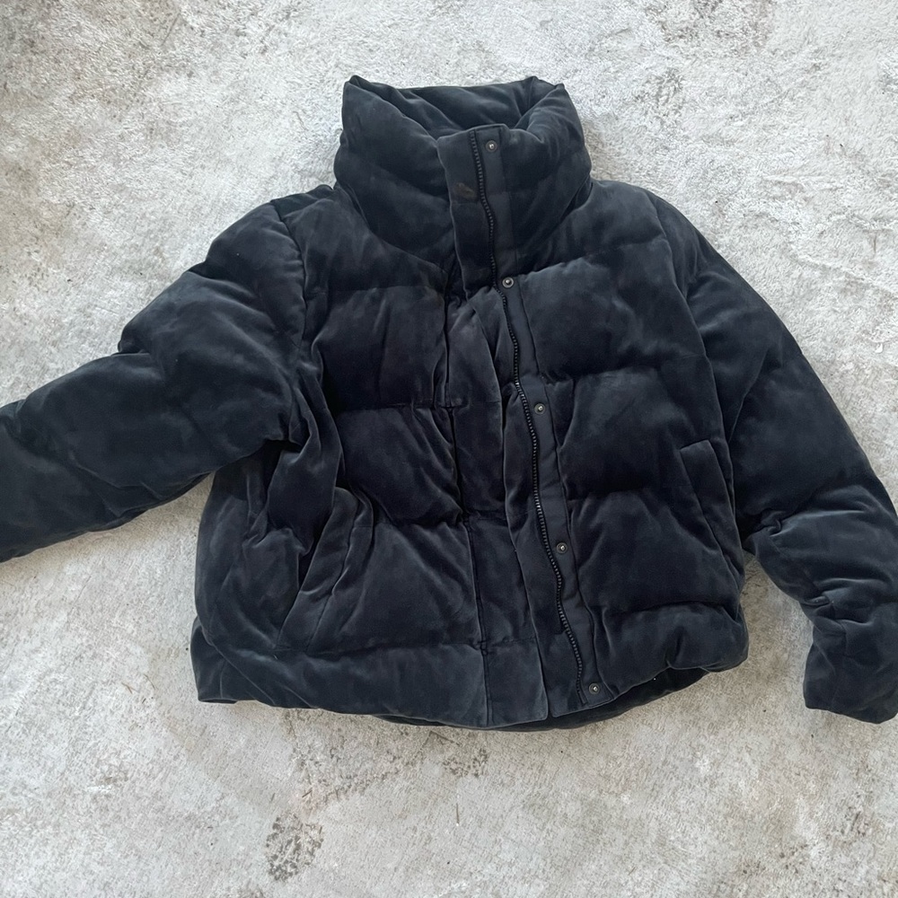 Abercrombie velvet puffer